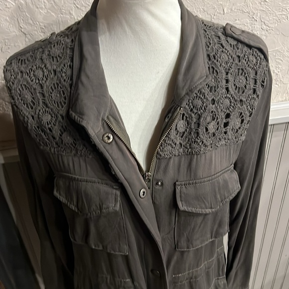 Hinge Jacket - Picture 5 of 11